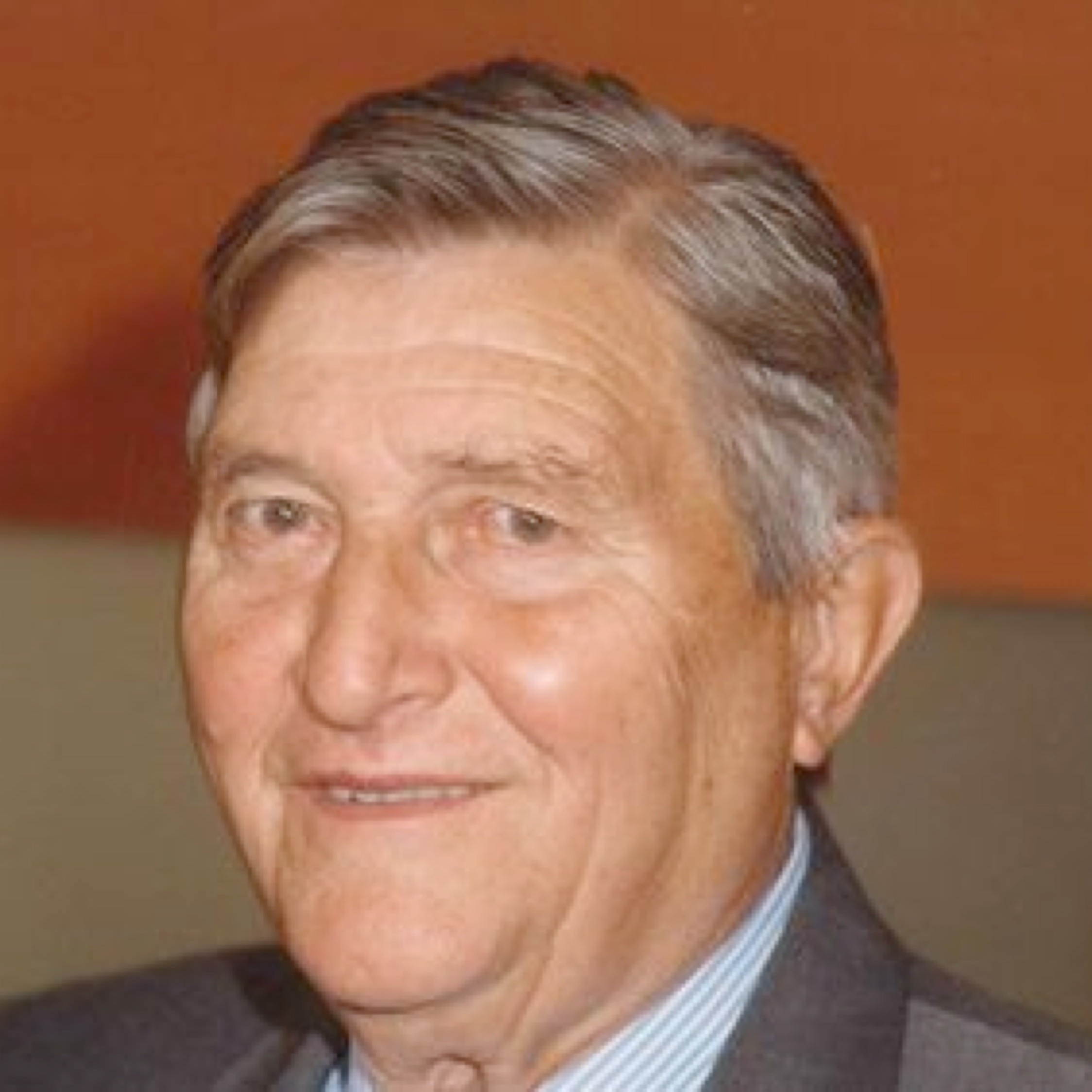 Luis Hernando Avendaño